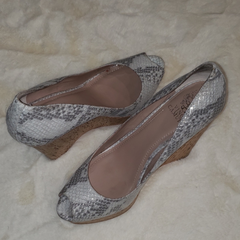 Vince Camuto Ladell cork wedge pump